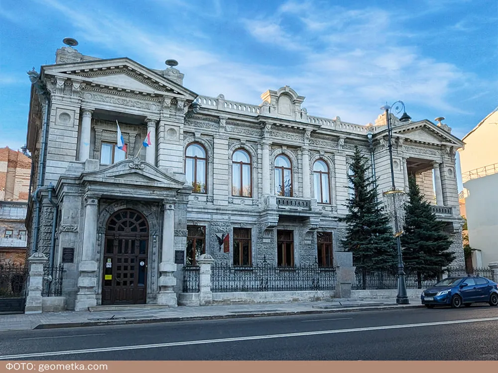 Дворец пионеров в особняке Наумова