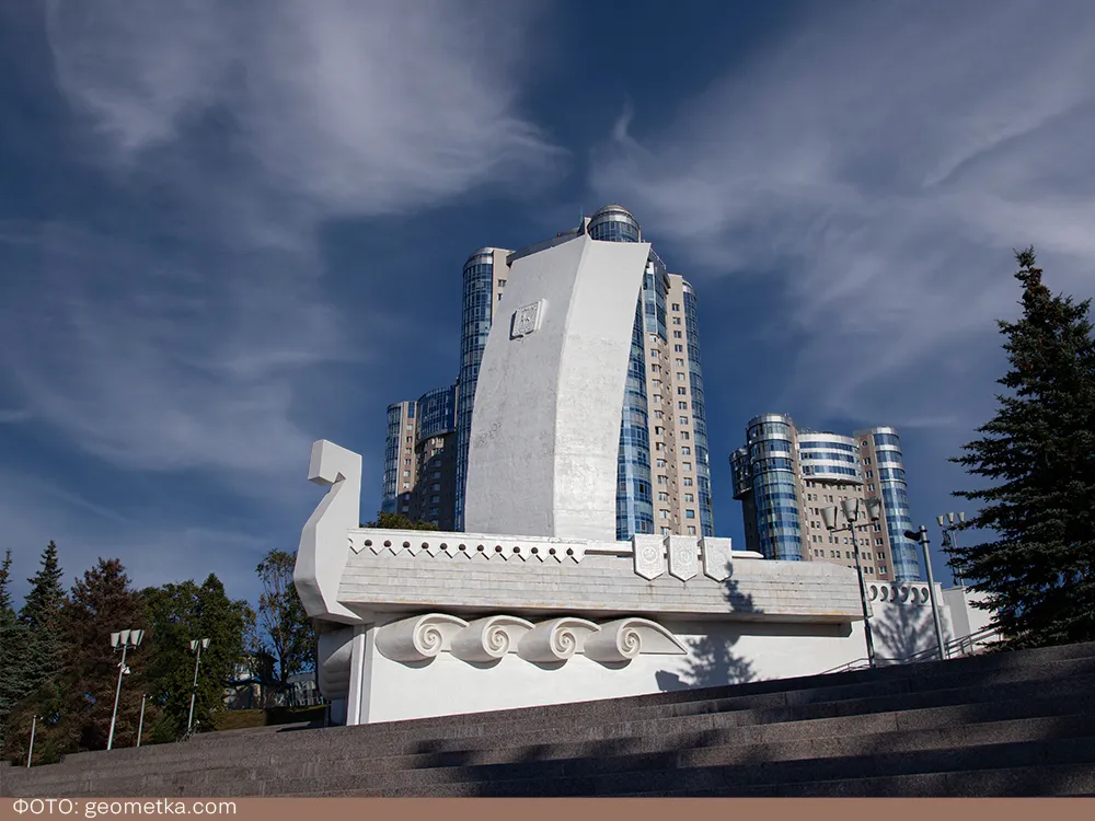 Ладья в Самаре на спуске под Осипенко